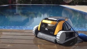 Robot-per-piscine-Pulitore-Maytronics-Dolphin-E20 - Img 3